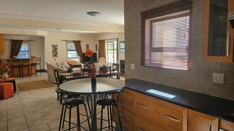 4 Bedroom Property for Sale in Westlake North West